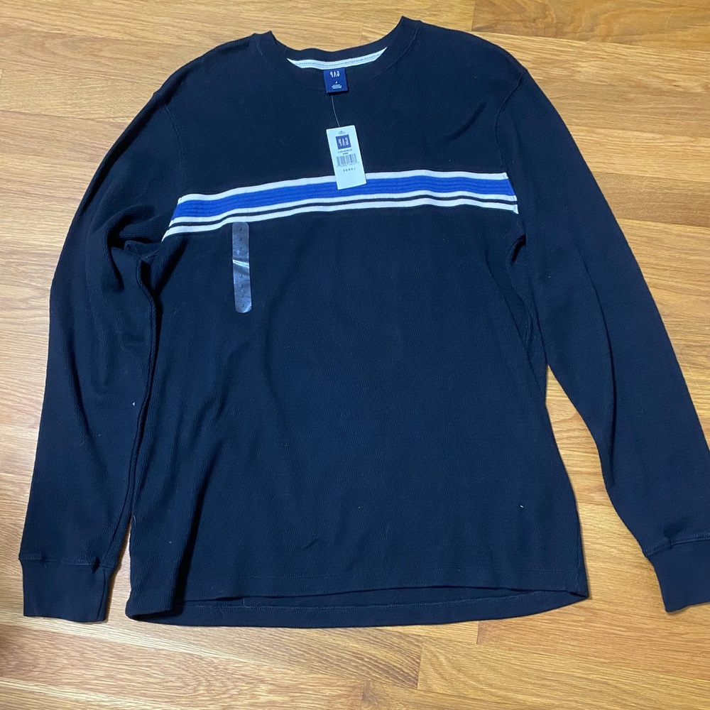 Men’s Gap brand long sleeve shirt Size Large NWT
